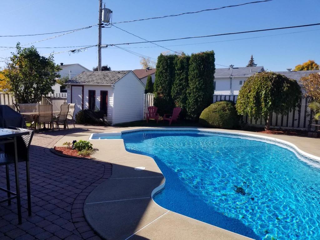 









332


Rue Desmarais

,
Varennes,




QC
J3X1M4

