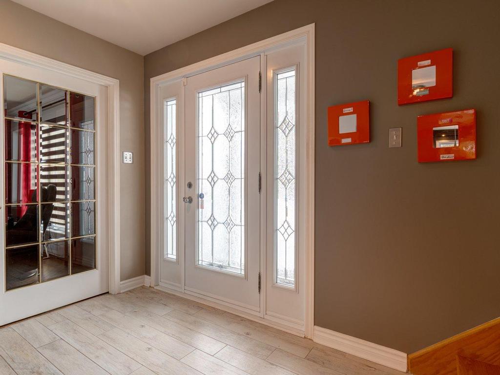 









332


Rue Desmarais

,
Varennes,




QC
J3X1M4

