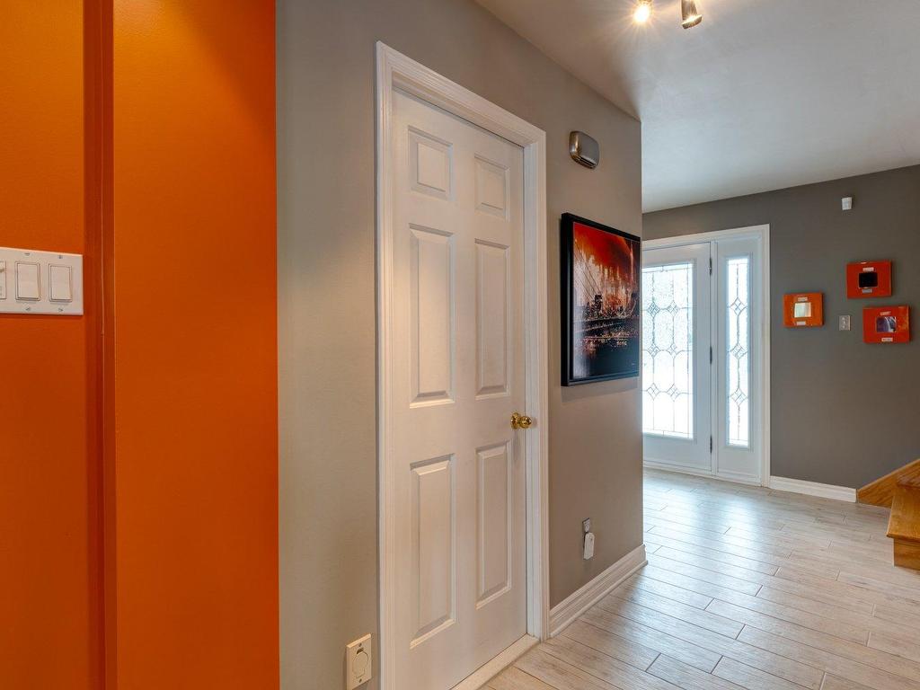 









332


Rue Desmarais

,
Varennes,




QC
J3X1M4

