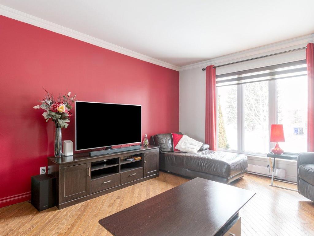 









332


Rue Desmarais

,
Varennes,




QC
J3X1M4


