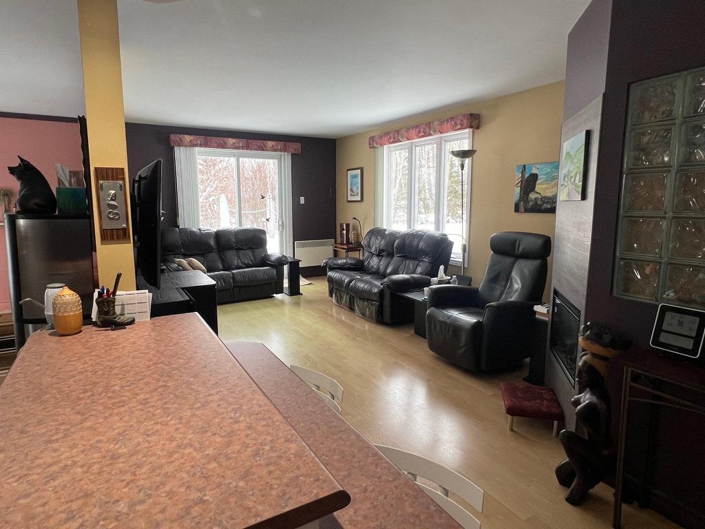 









1198


Route 167 S.

,
Chibougamau,




QC
G8P2X8

