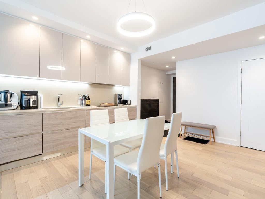 









1310


Boul. René-Lévesque O.

, 507,
Montréal (Ville-Marie),




QC
H3G0B7

