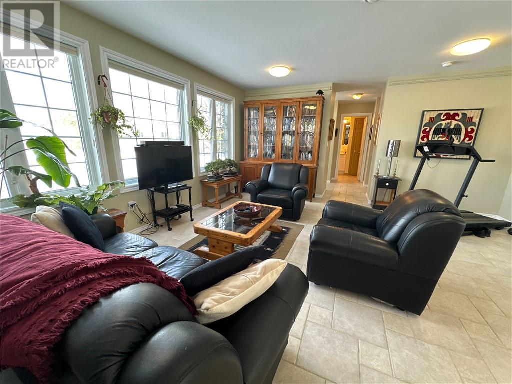 












78 Meredith Street W

,
Little Current,




Ontario
P0P1K0

