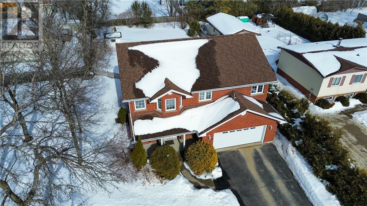 












78 Meredith Street W

,
Little Current,




Ontario
P0P1K0

