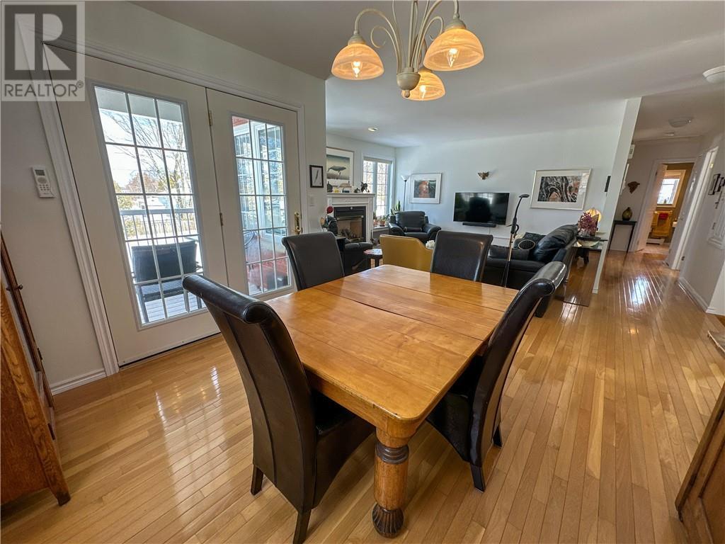 












78 Meredith Street W

,
Little Current,




Ontario
P0P1K0

