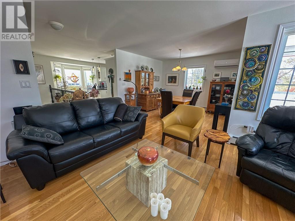 












78 Meredith Street W

,
Little Current,




Ontario
P0P1K0


