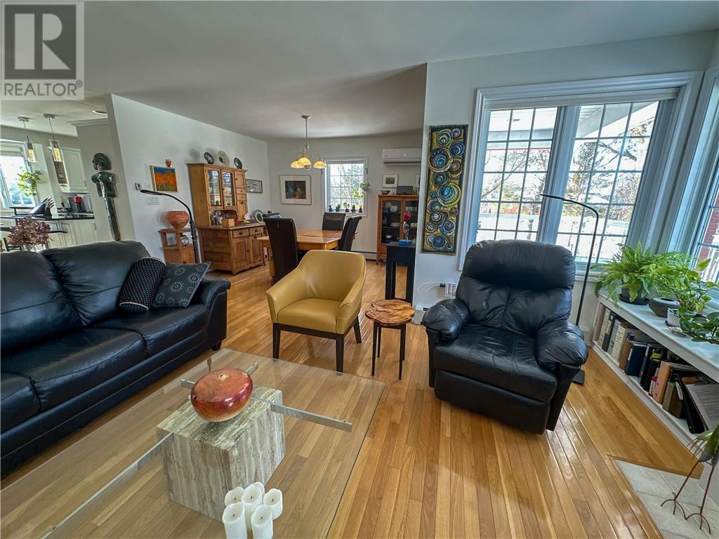 












78 Meredith Street W

,
Little Current,




Ontario
P0P1K0

