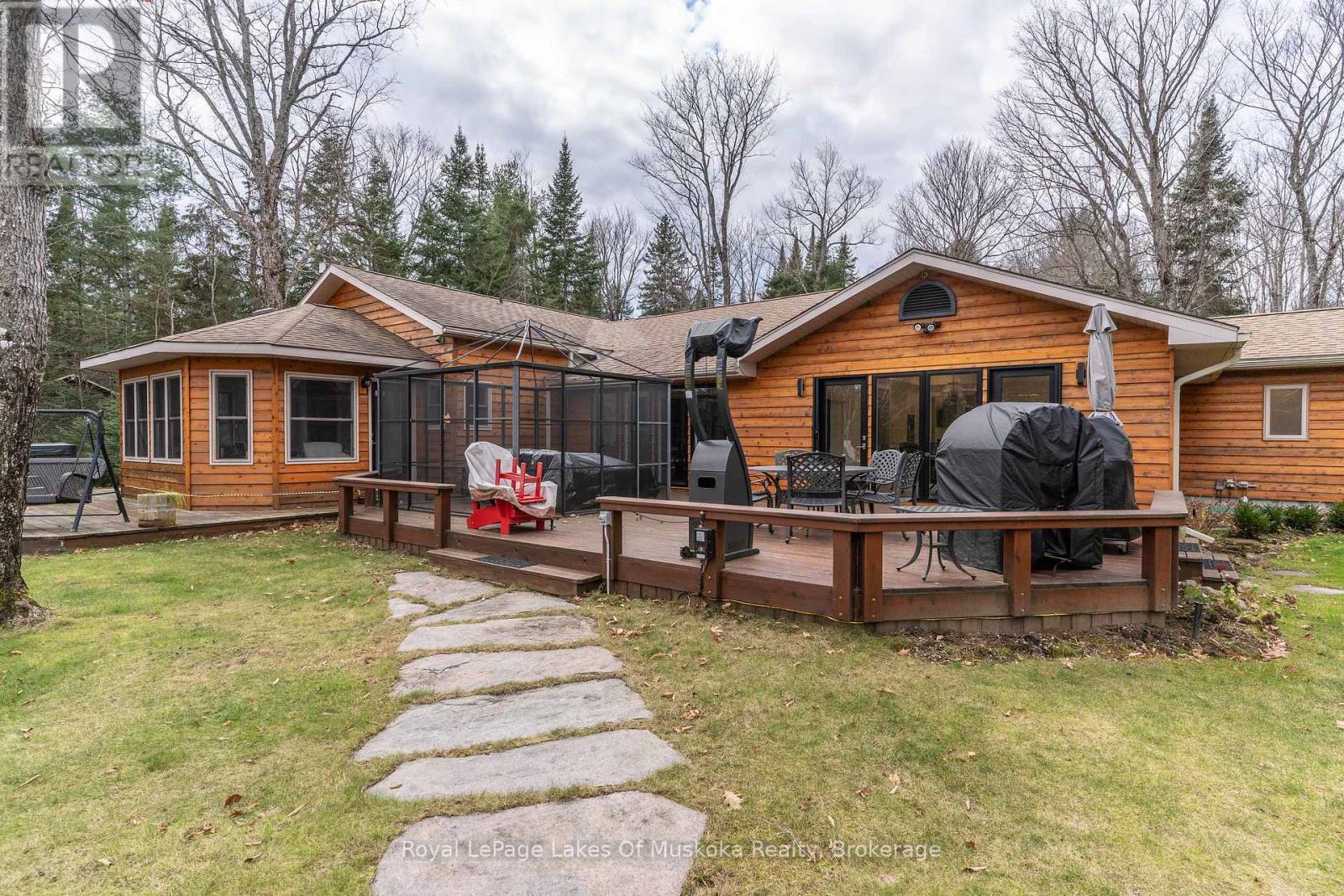 












1319 WOLF CIRCLE

,
Algonquin Highlands (Sherborne),




Ontario
P0A1E0

