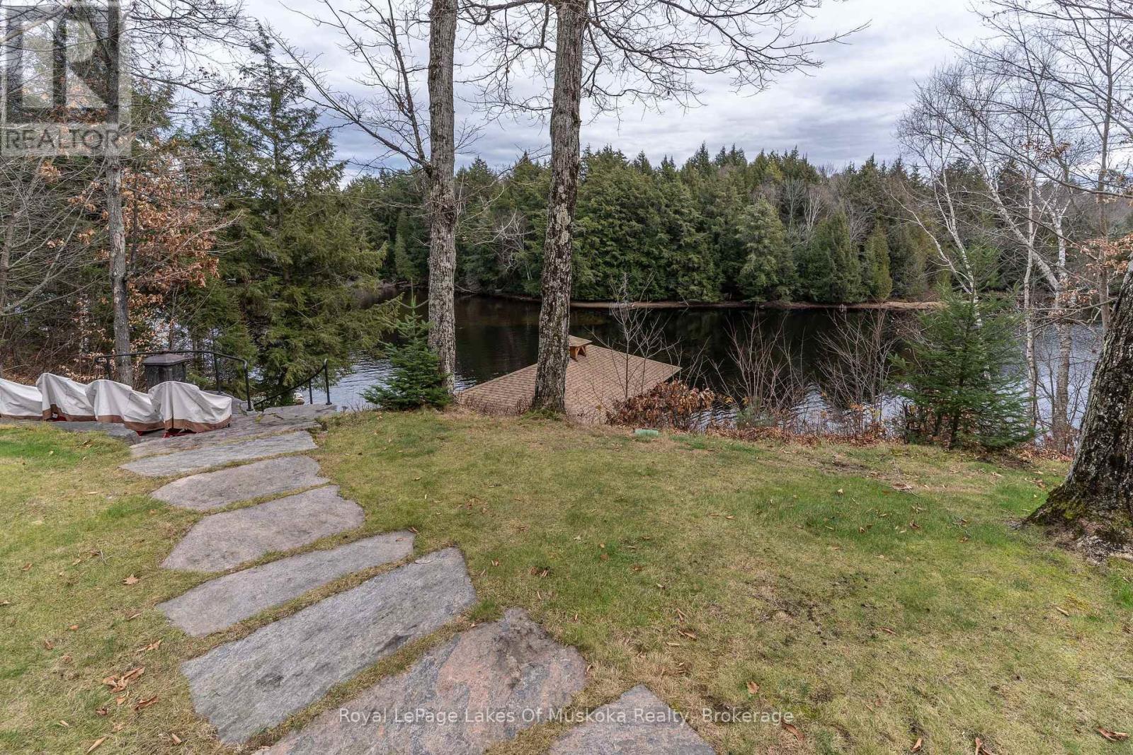 












1319 WOLF CIRCLE

,
Algonquin Highlands (Sherborne),




Ontario
P0A1E0

