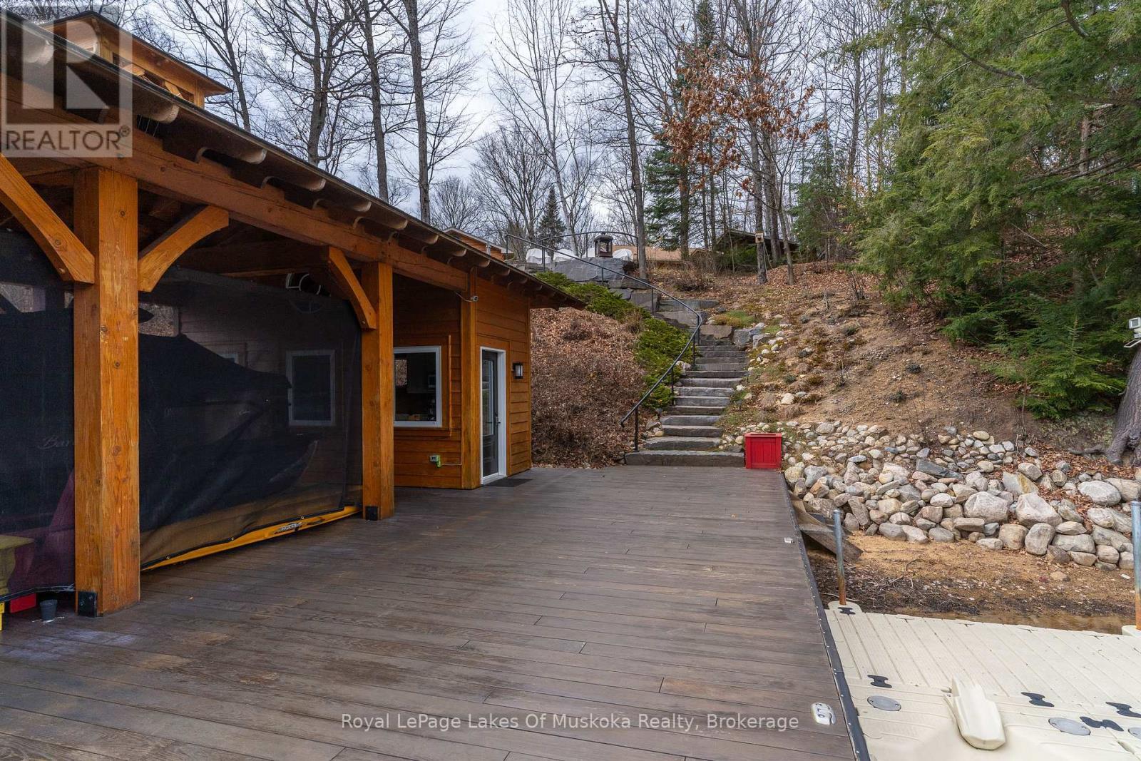 












1319 WOLF CIRCLE

,
Algonquin Highlands (Sherborne),




Ontario
P0A1E0

