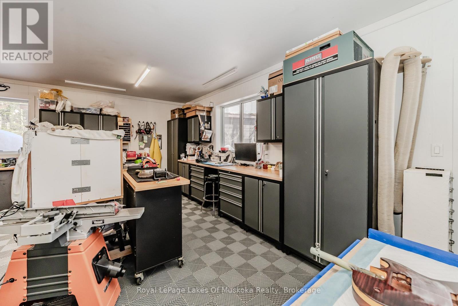 












1319 WOLF CIRCLE

,
Algonquin Highlands (Sherborne),




Ontario
P0A1E0

