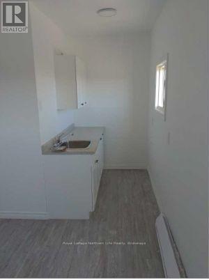 












2060-2084 CASSELLS STREET

,
North Bay (Central),




Ontario
P1B4E2

