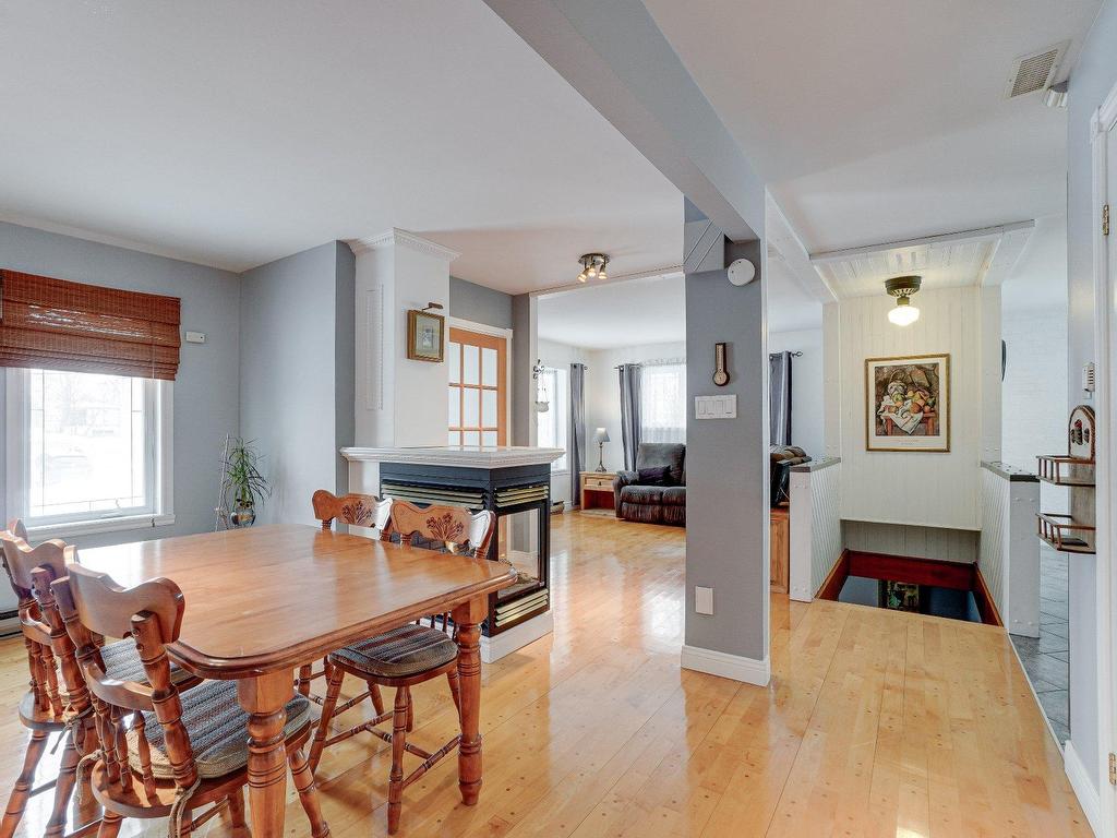









162


Rue du Sacré-Coeur

,
Charlemagne,




QC
J5Z1X3

