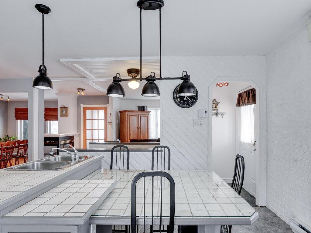 









162


Rue du Sacré-Coeur

,
Charlemagne,




QC
J5Z1X3

