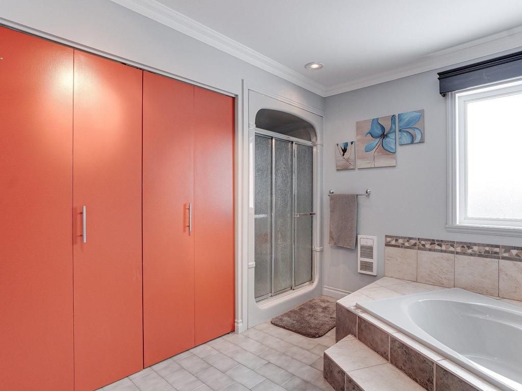 









162


Rue du Sacré-Coeur

,
Charlemagne,




QC
J5Z1X3

