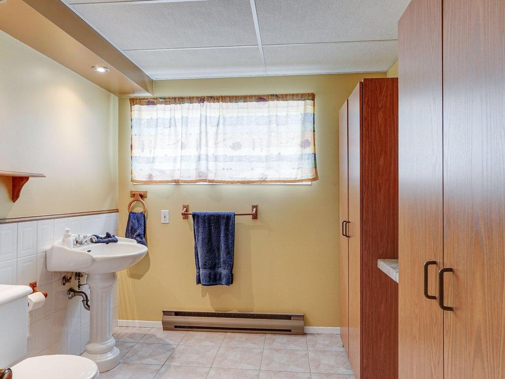 









162


Rue du Sacré-Coeur

,
Charlemagne,




QC
J5Z1X3

