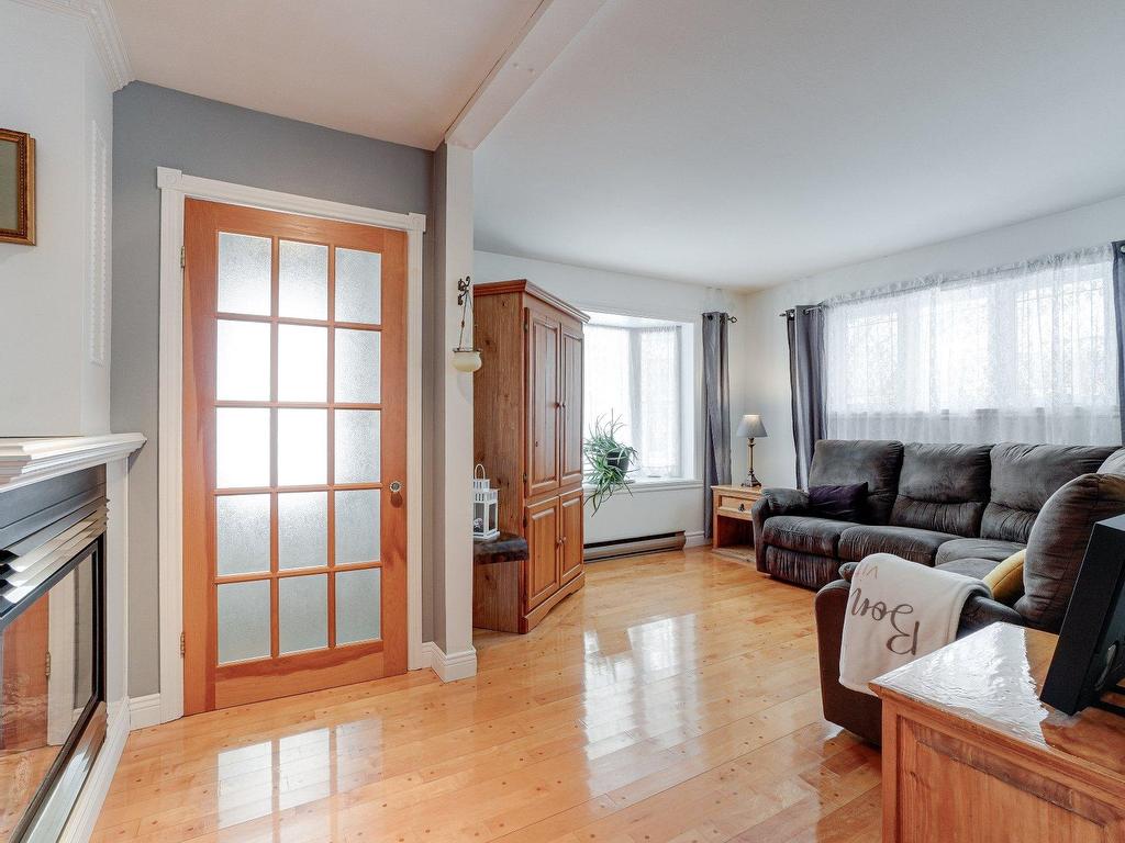 









162


Rue du Sacré-Coeur

,
Charlemagne,




QC
J5Z1X3

