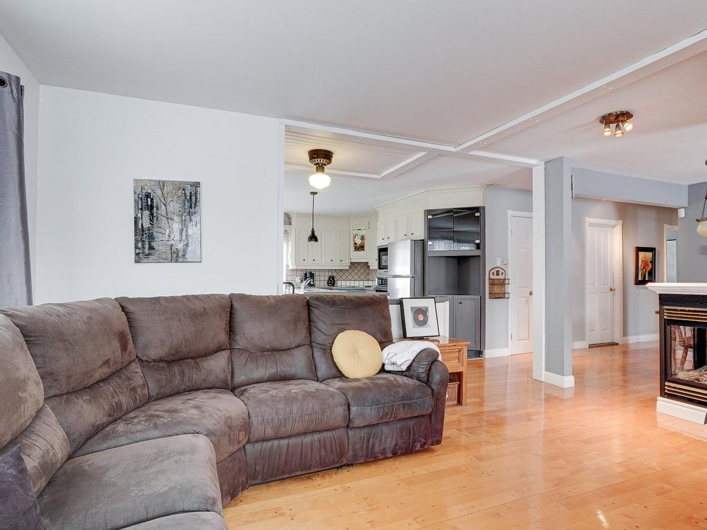 









162


Rue du Sacré-Coeur

,
Charlemagne,




QC
J5Z1X3

