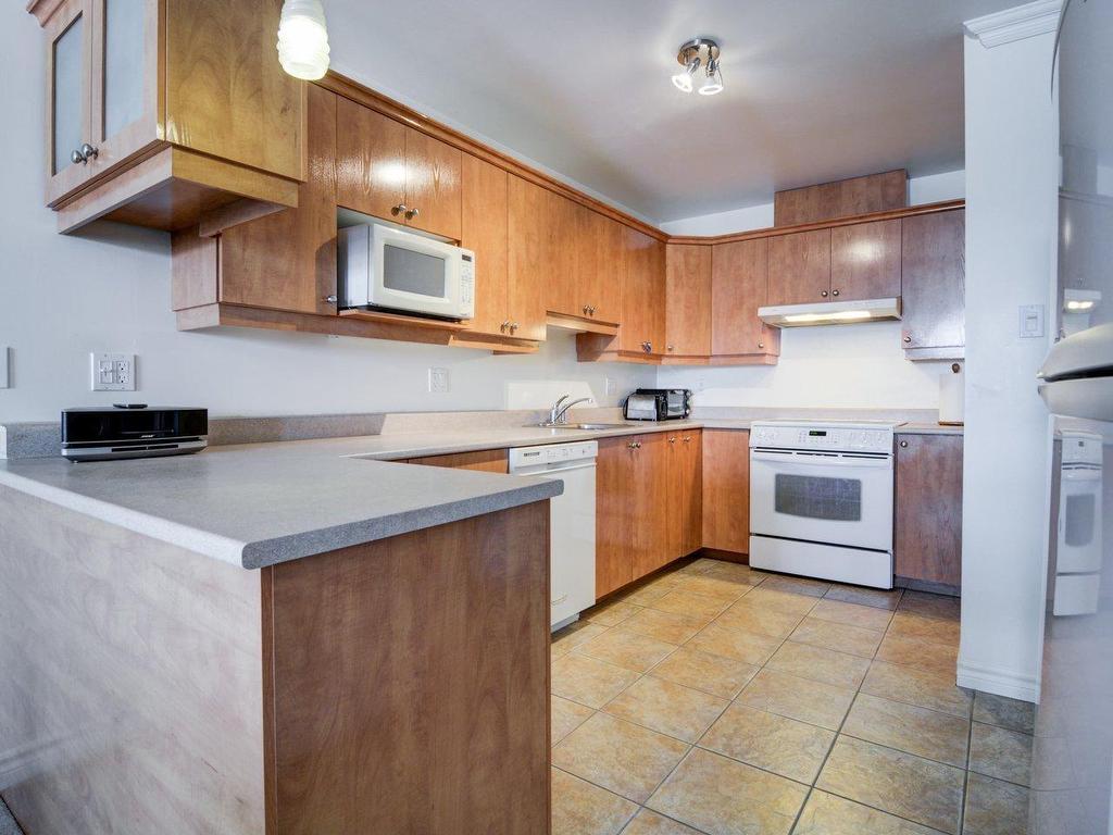 









6535


Boul. Chevrier

, 401,
Brossard,




QC
J4Z3T9

