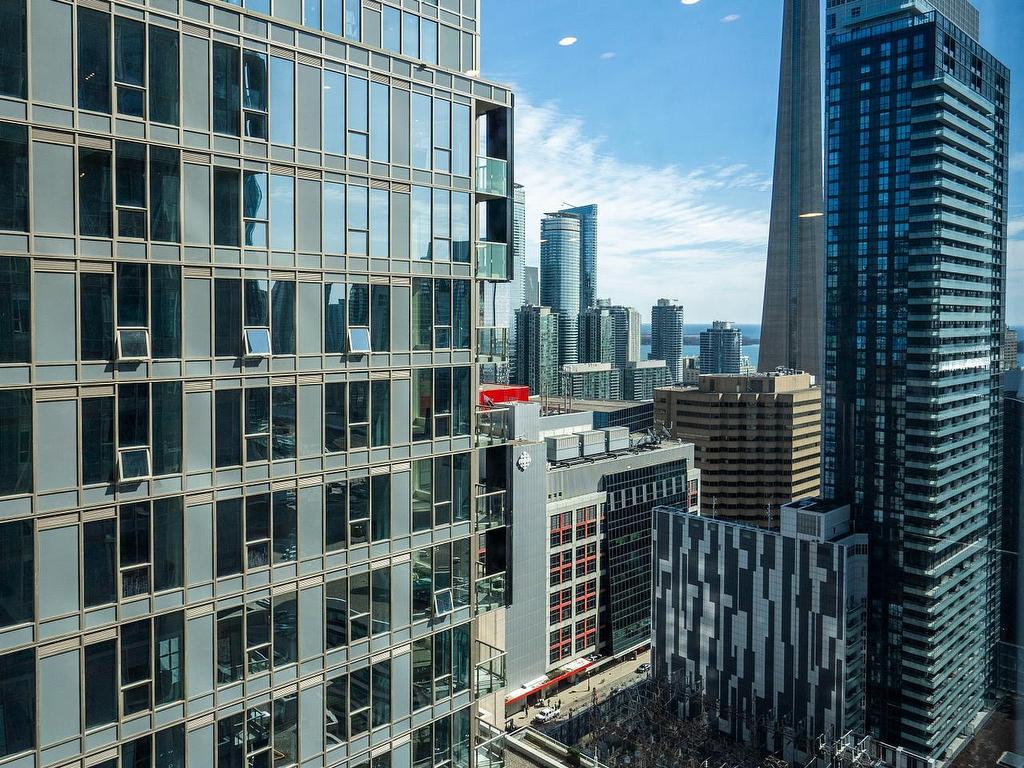 









35


Mercer

Street, 2514,
Toronto,




ON
M5V 0T8

