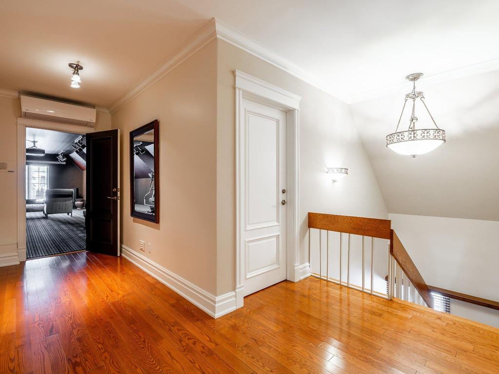 









105


Rue Chauveau

,
Repentigny (Repentigny),




QC
J6A5C5

