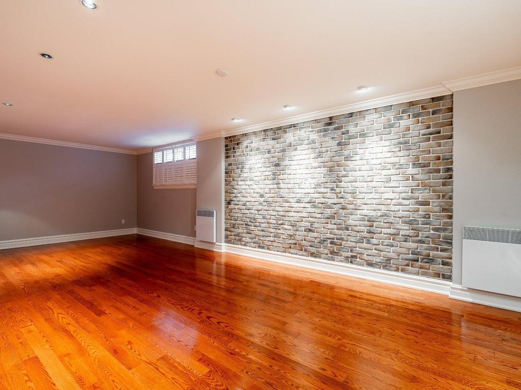 









105


Rue Chauveau

,
Repentigny (Repentigny),




QC
J6A5C5

