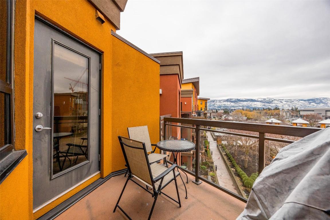 









654


Cook

Road, 627,
Kelowna,




BC
V1W 3G7

