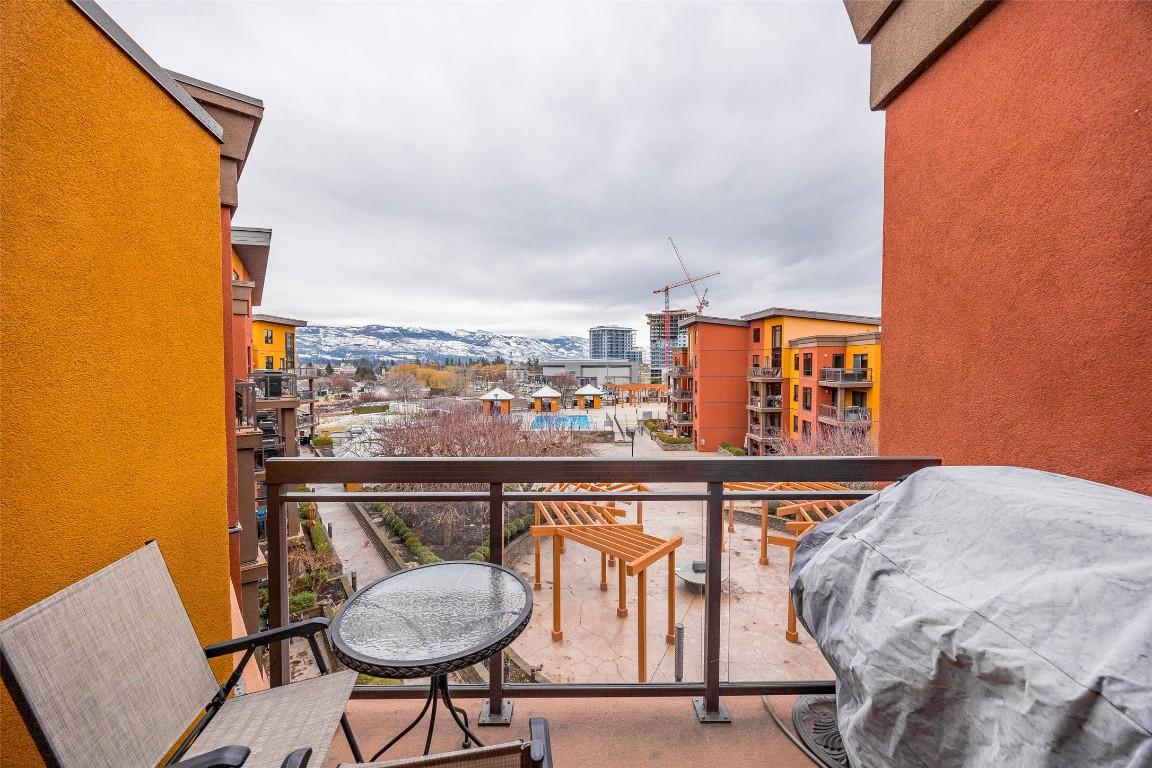 









654


Cook

Road, 627,
Kelowna,




BC
V1W 3G7

