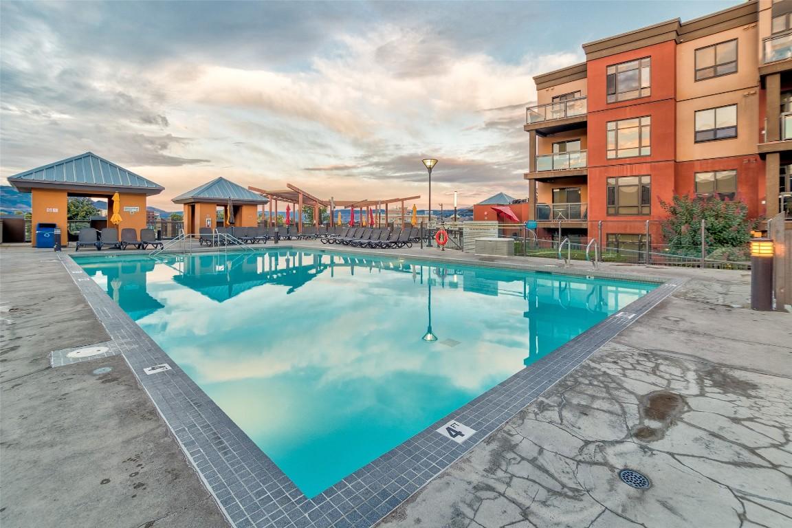 









654


Cook

Road, 627,
Kelowna,




BC
V1W 3G7

