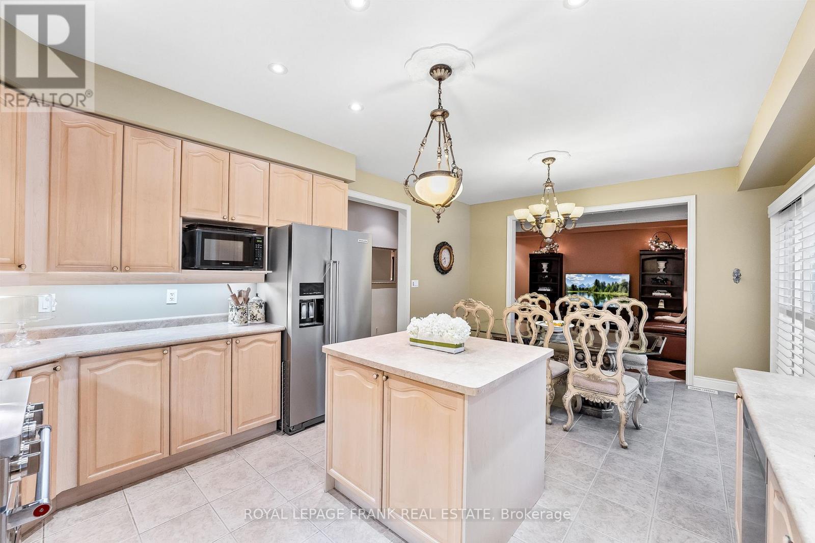 












125 SECOND AVENUE

,
Uxbridge,




Ontario
L9P2A2

