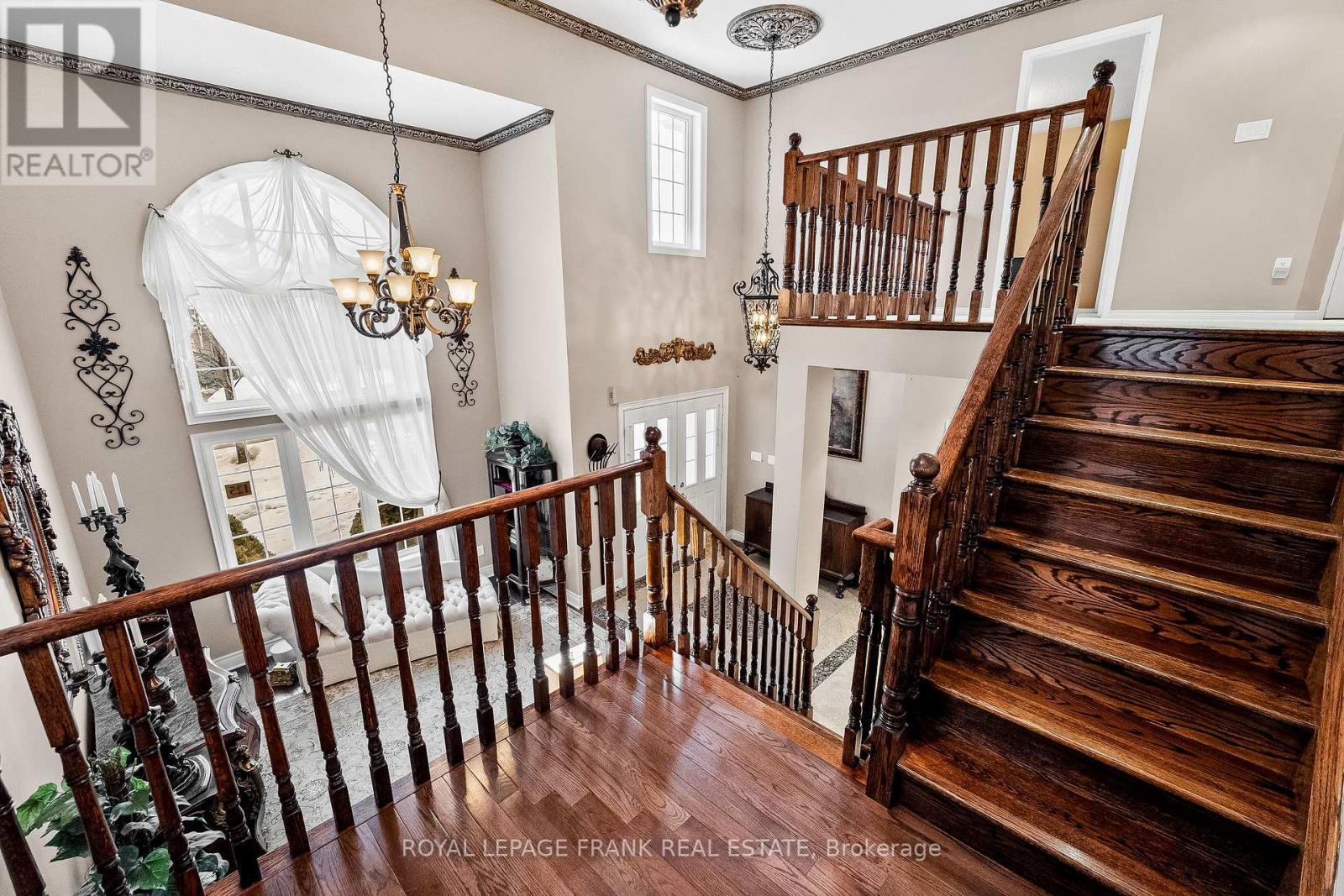 












125 SECOND AVENUE

,
Uxbridge,




Ontario
L9P2A2

