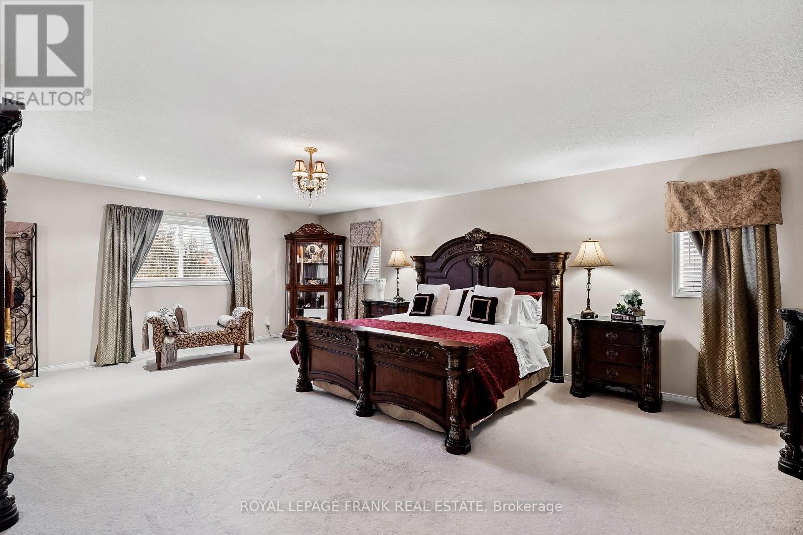 












125 SECOND AVENUE

,
Uxbridge,




Ontario
L9P2A2

