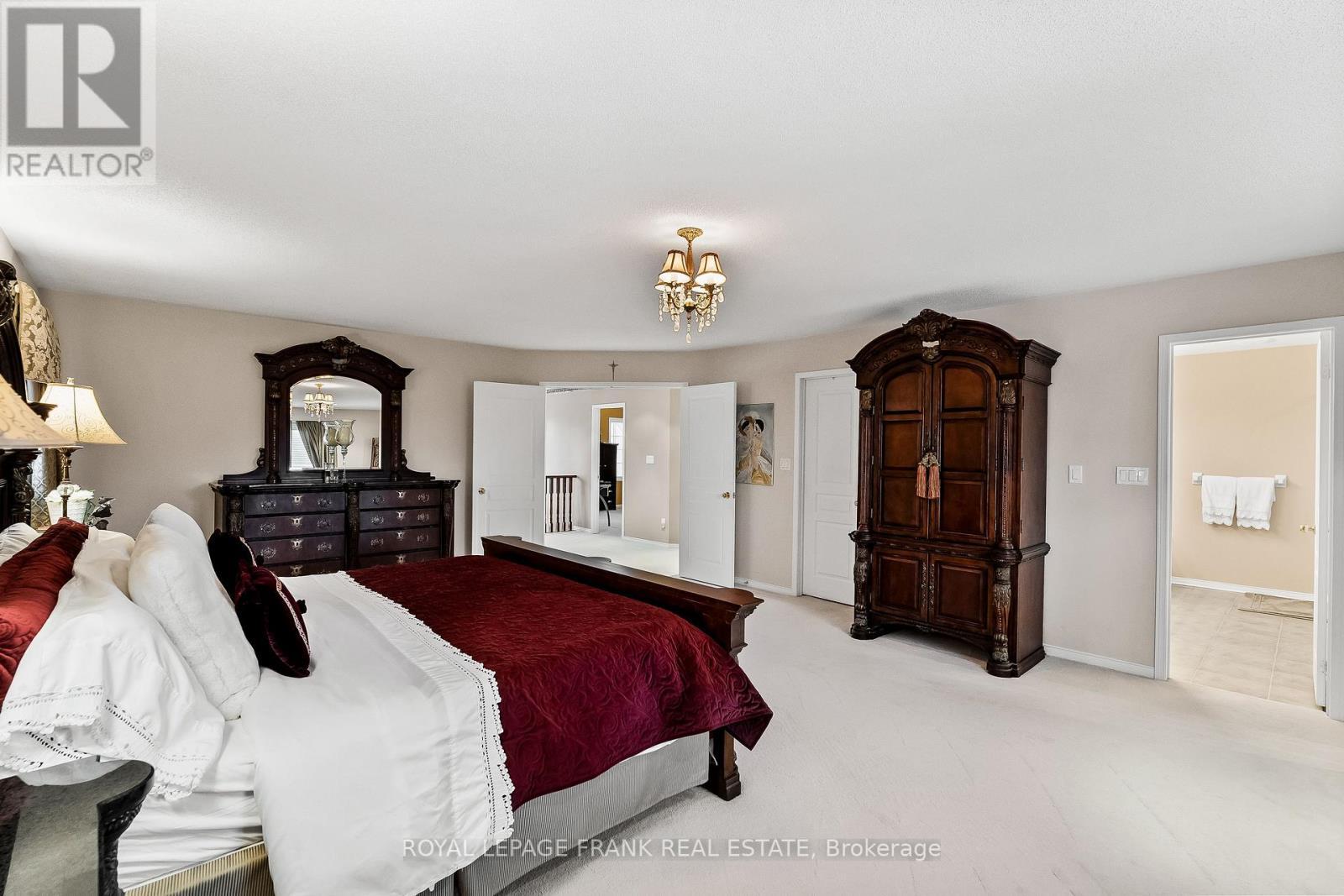 












125 SECOND AVENUE

,
Uxbridge,




Ontario
L9P2A2

