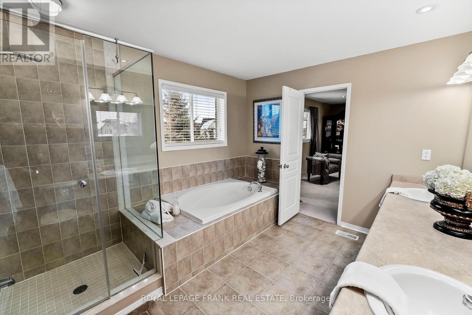 












125 SECOND AVENUE

,
Uxbridge,




Ontario
L9P2A2

