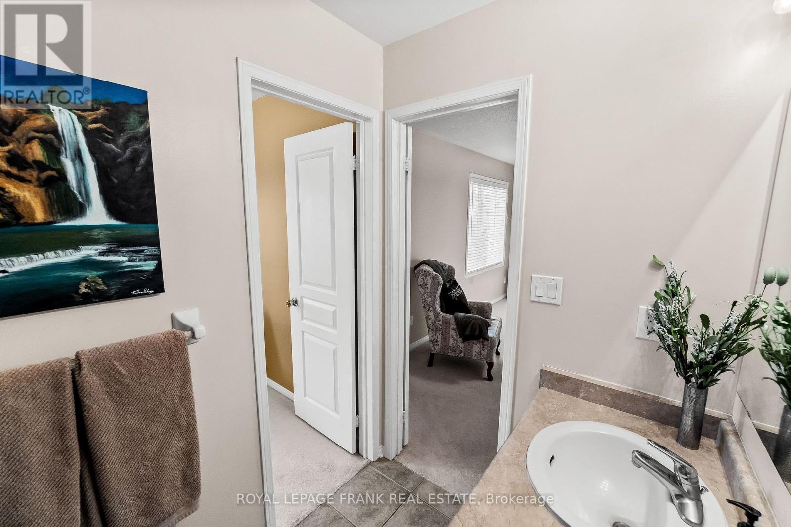 












125 SECOND AVENUE

,
Uxbridge,




Ontario
L9P2A2

