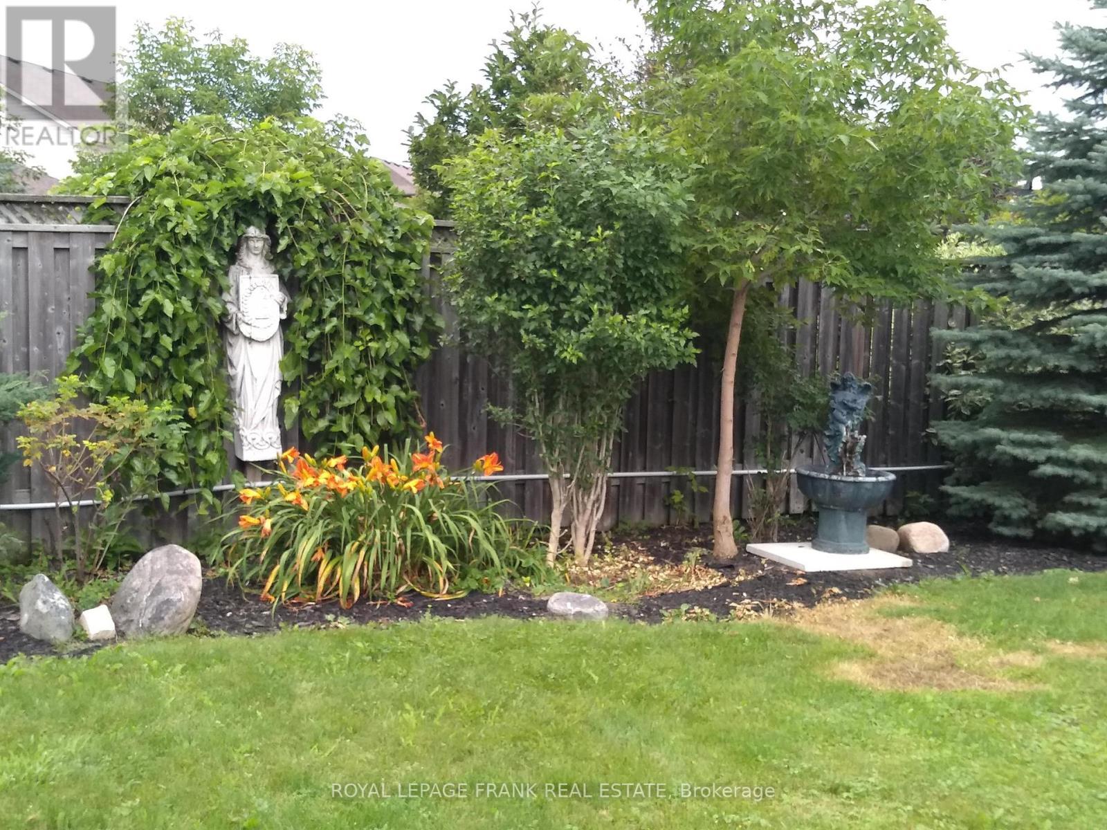












125 SECOND AVENUE

,
Uxbridge,




Ontario
L9P2A2

