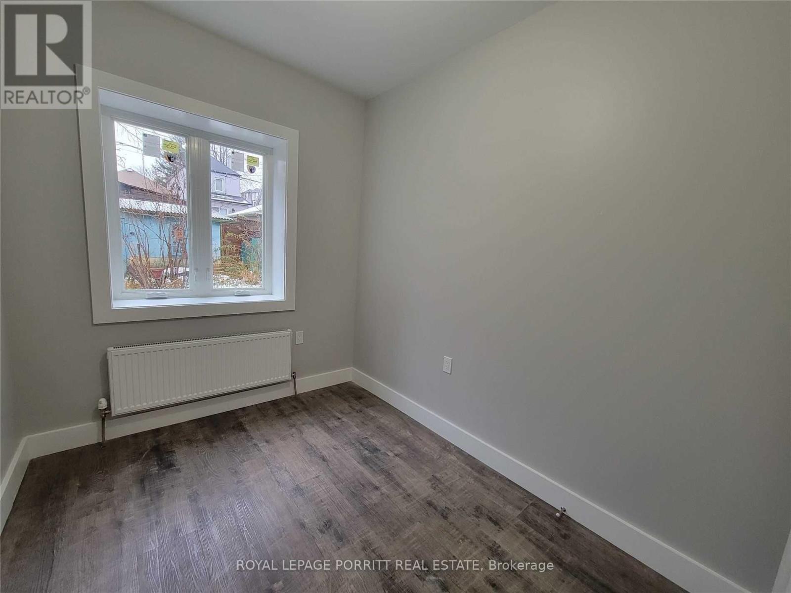












1 - 333 SILVERTHORN AVENUE

,
Toronto,




Ontario
M6N3K5

