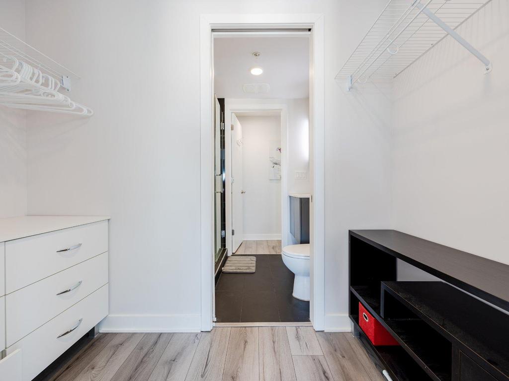









1288


Av. des Canadiens-de-Montréal

, 2705,
Montréal (Ville-Marie),




QC
H3B3B3

