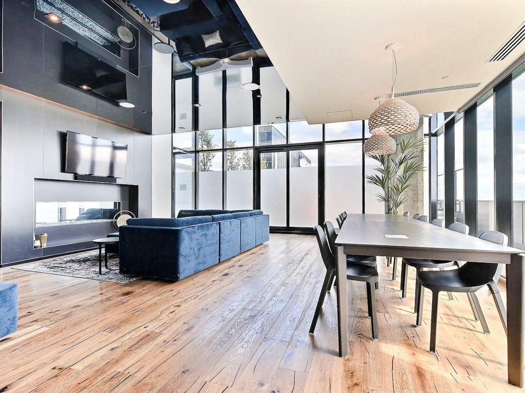 









1288


Av. des Canadiens-de-Montréal

, 2705,
Montréal (Ville-Marie),




QC
H3B3B3

