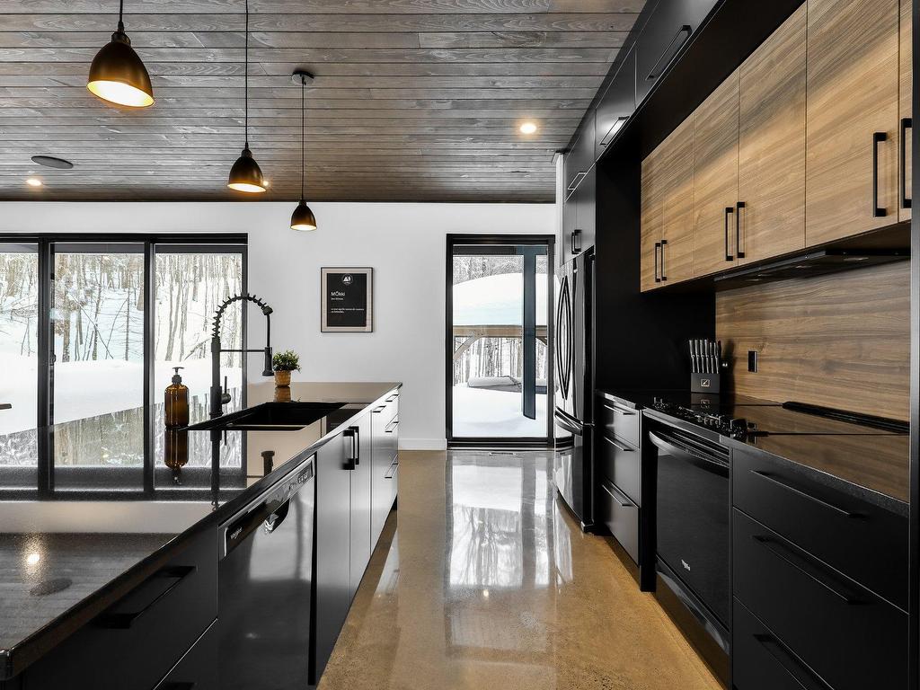 









162


Allée du 5e

,
Mont-Blanc,




QC
J0T2G0

