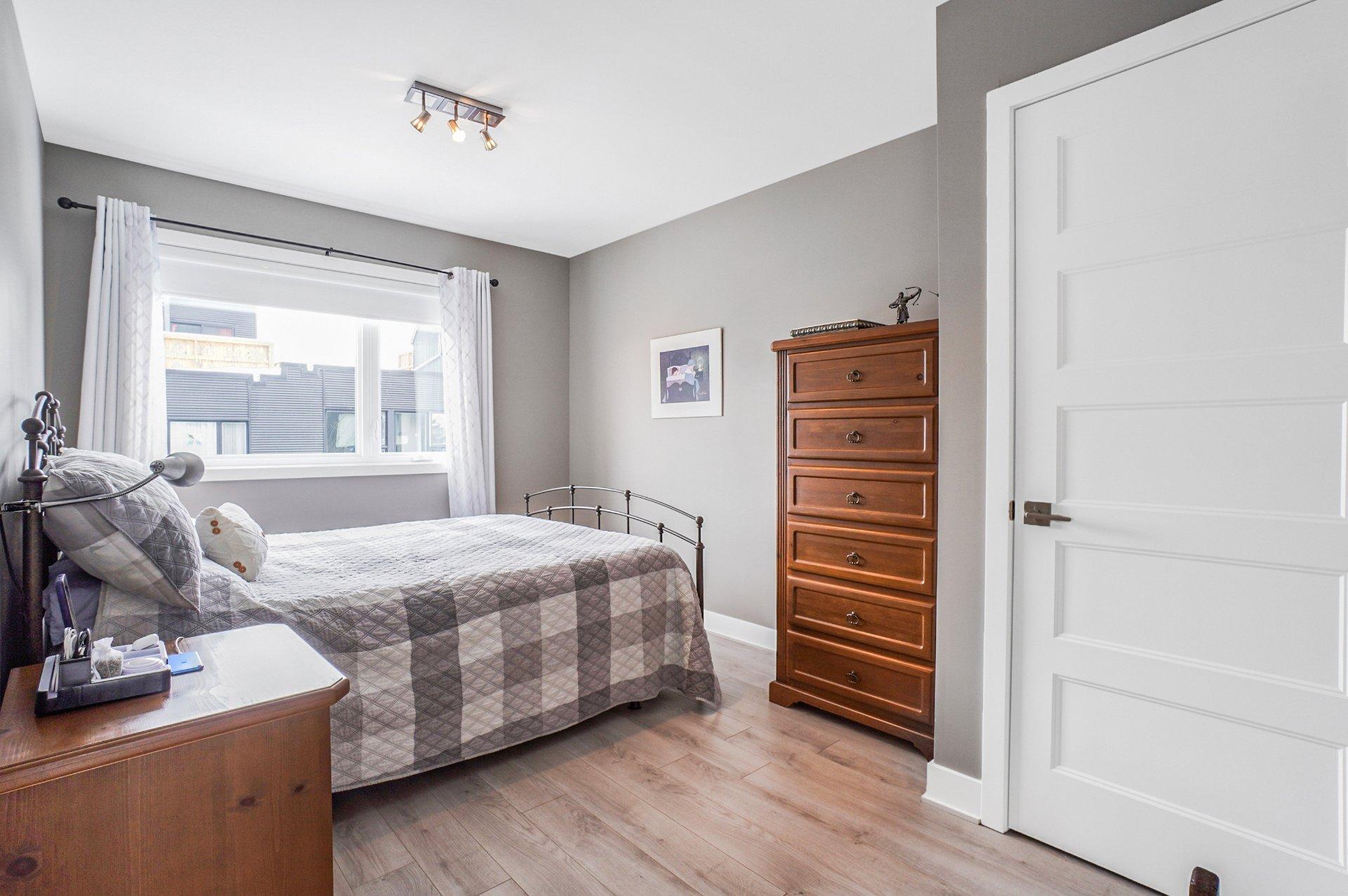 









667


Rue Anne-Hébert

,
Terrebonne (Terrebonne),




QC
J6Y0N2

