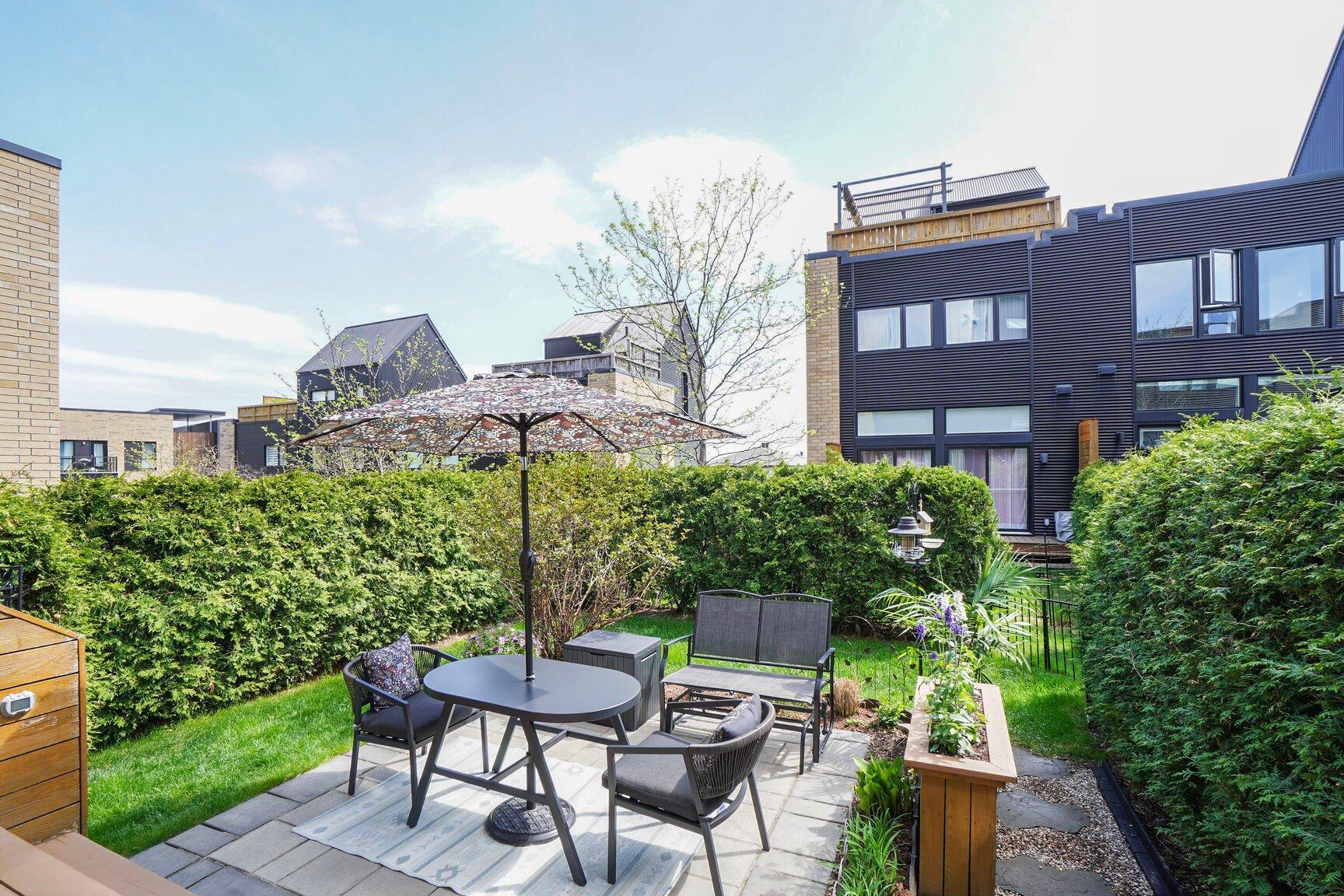









667


Rue Anne-Hébert

,
Terrebonne (Terrebonne),




QC
J6Y0N2

