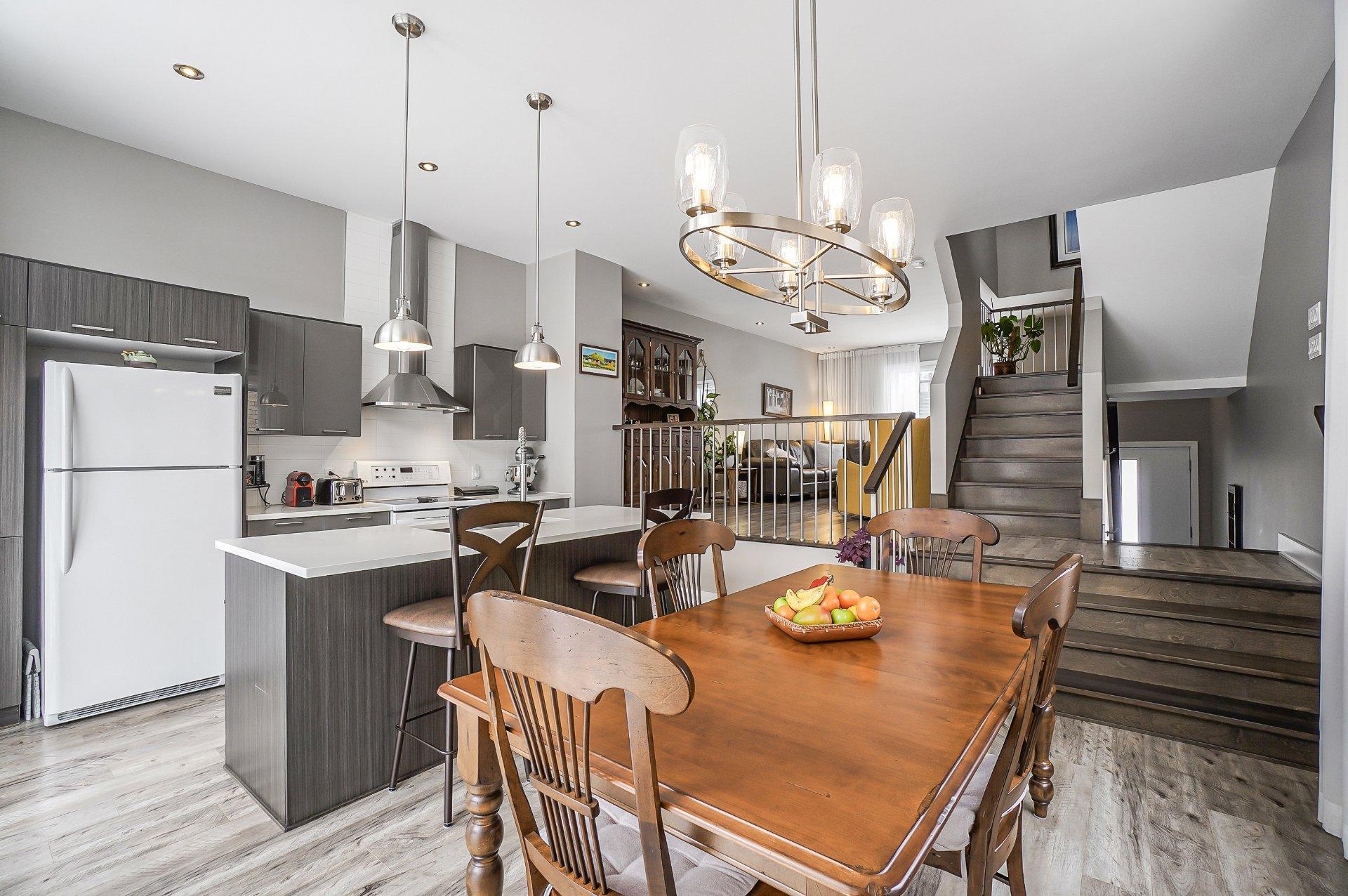 









667


Rue Anne-Hébert

,
Terrebonne (Terrebonne),




QC
J6Y0N2

