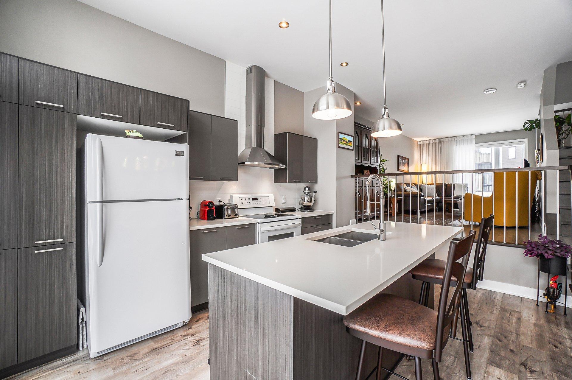









667


Rue Anne-Hébert

,
Terrebonne (Terrebonne),




QC
J6Y0N2

