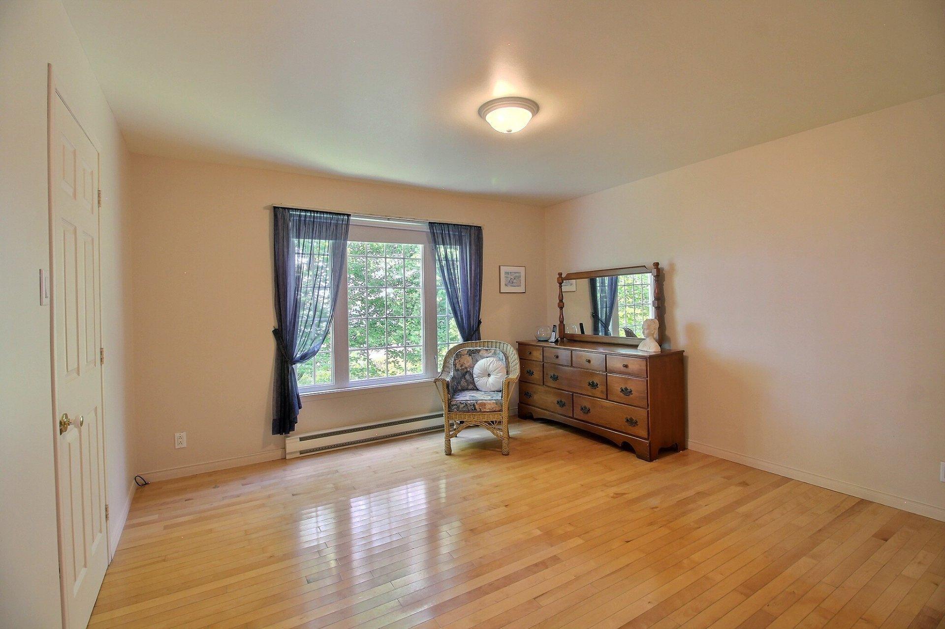 









1574


Ch. de Stratford

,
Stratford,




QC
G0Y1P0

