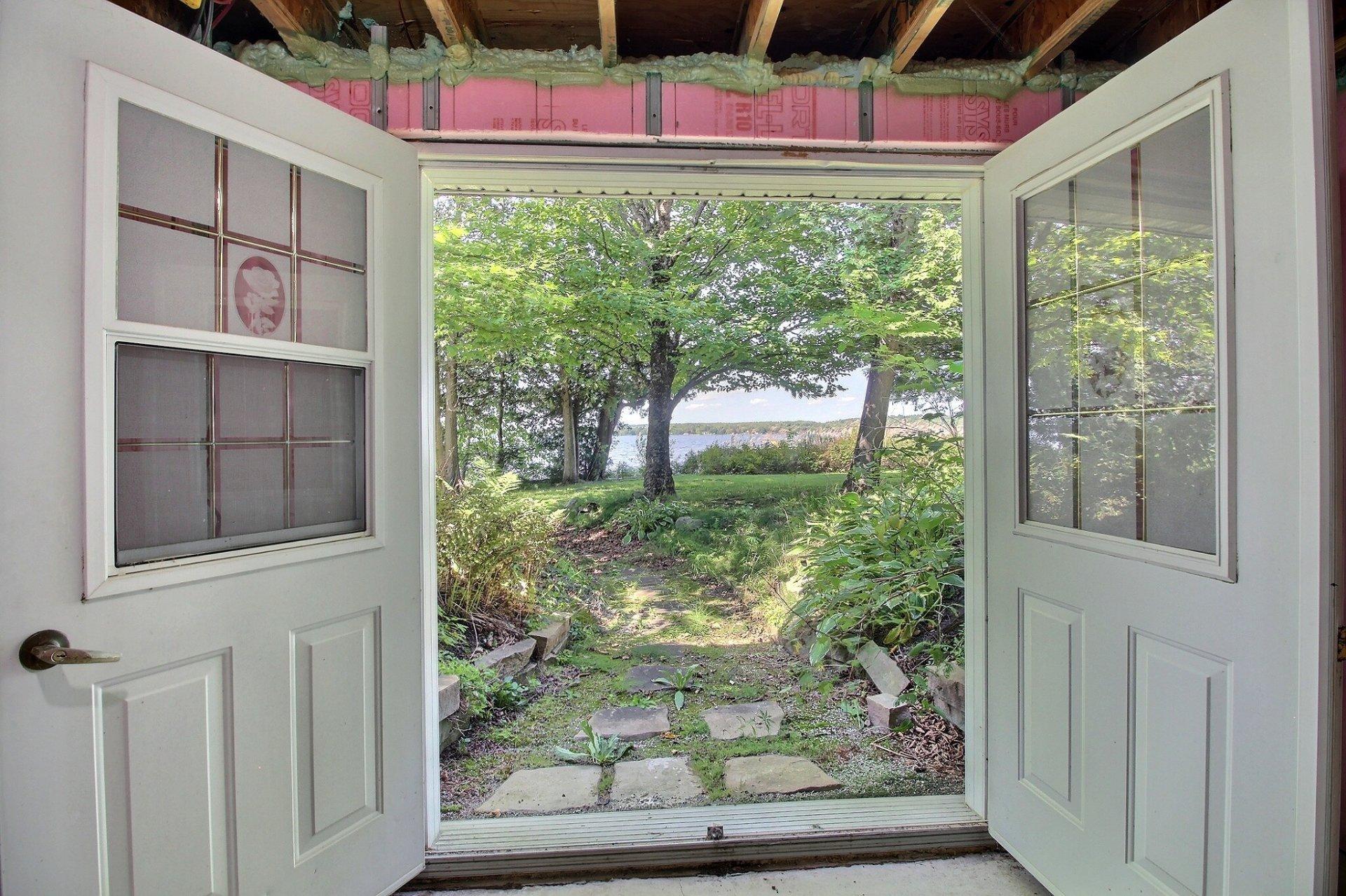 









1574


Ch. de Stratford

,
Stratford,




QC
G0Y1P0

