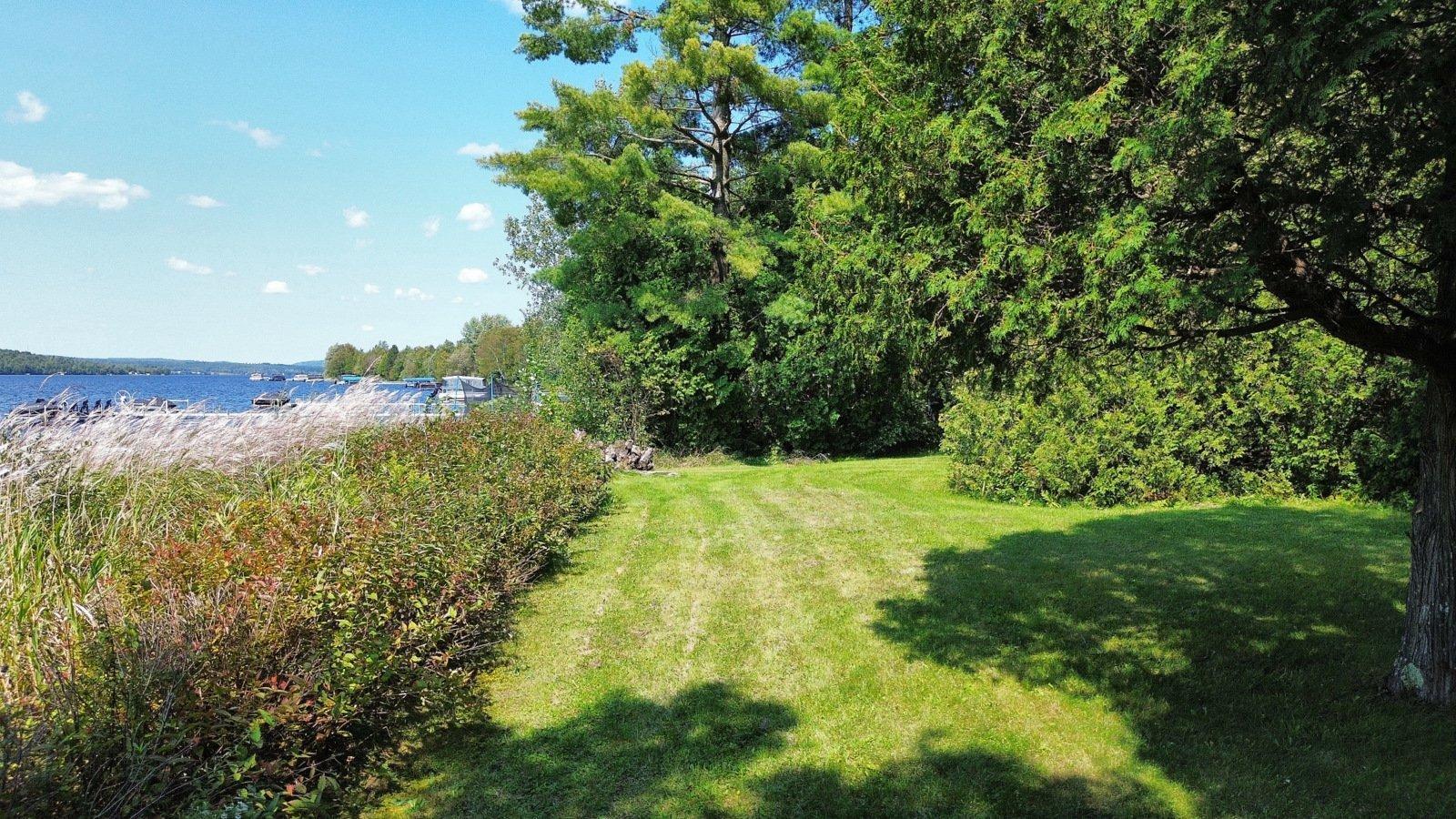 









1574


Ch. de Stratford

,
Stratford,




QC
G0Y1P0

