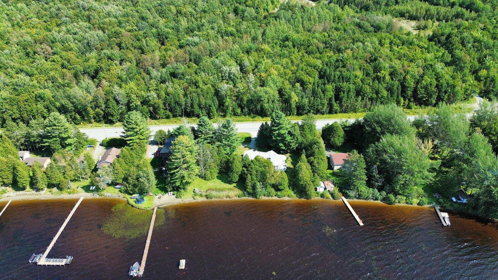 









1574


Ch. de Stratford

,
Stratford,




QC
G0Y1P0

