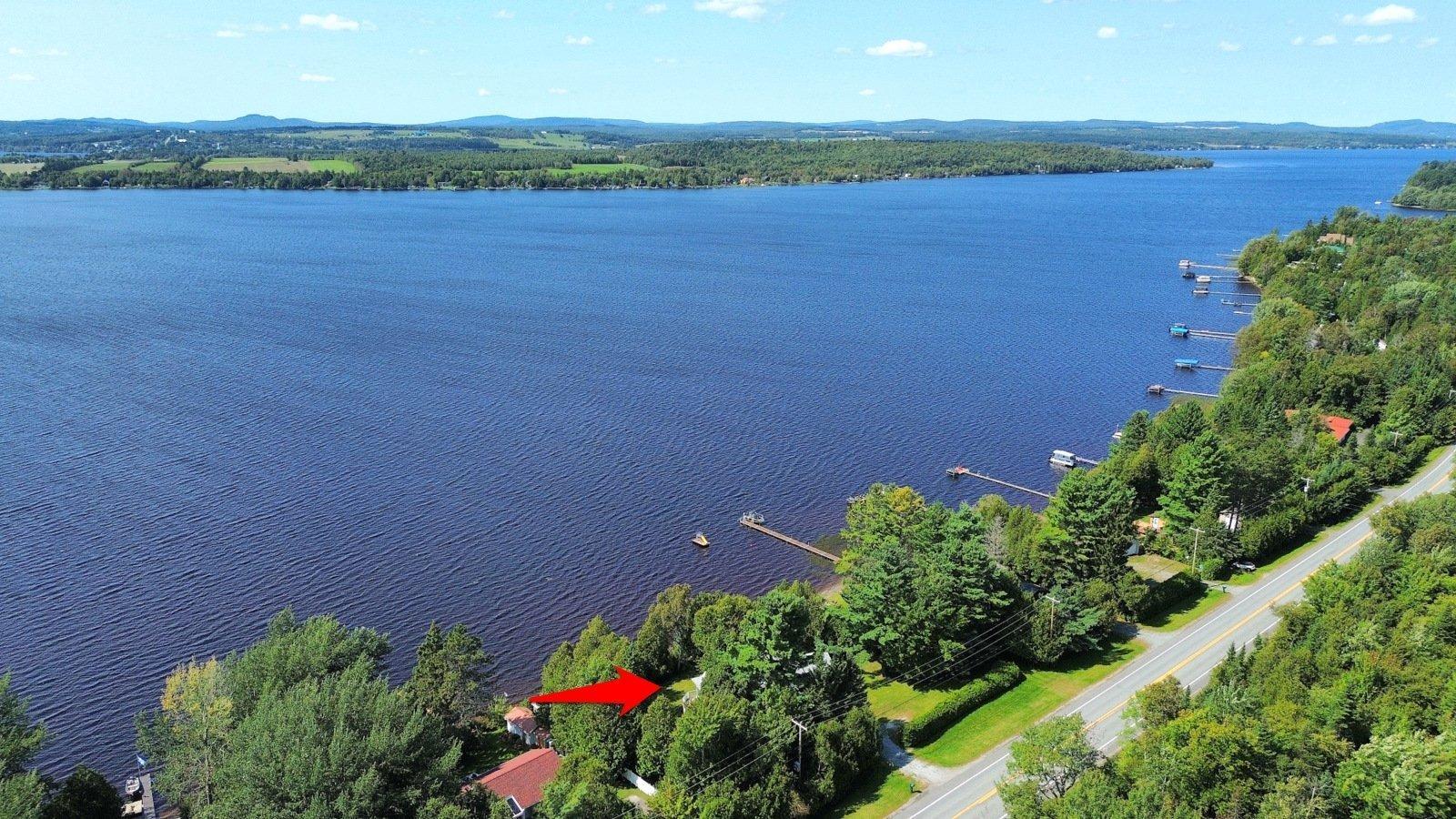 









1574


Ch. de Stratford

,
Stratford,




QC
G0Y1P0


