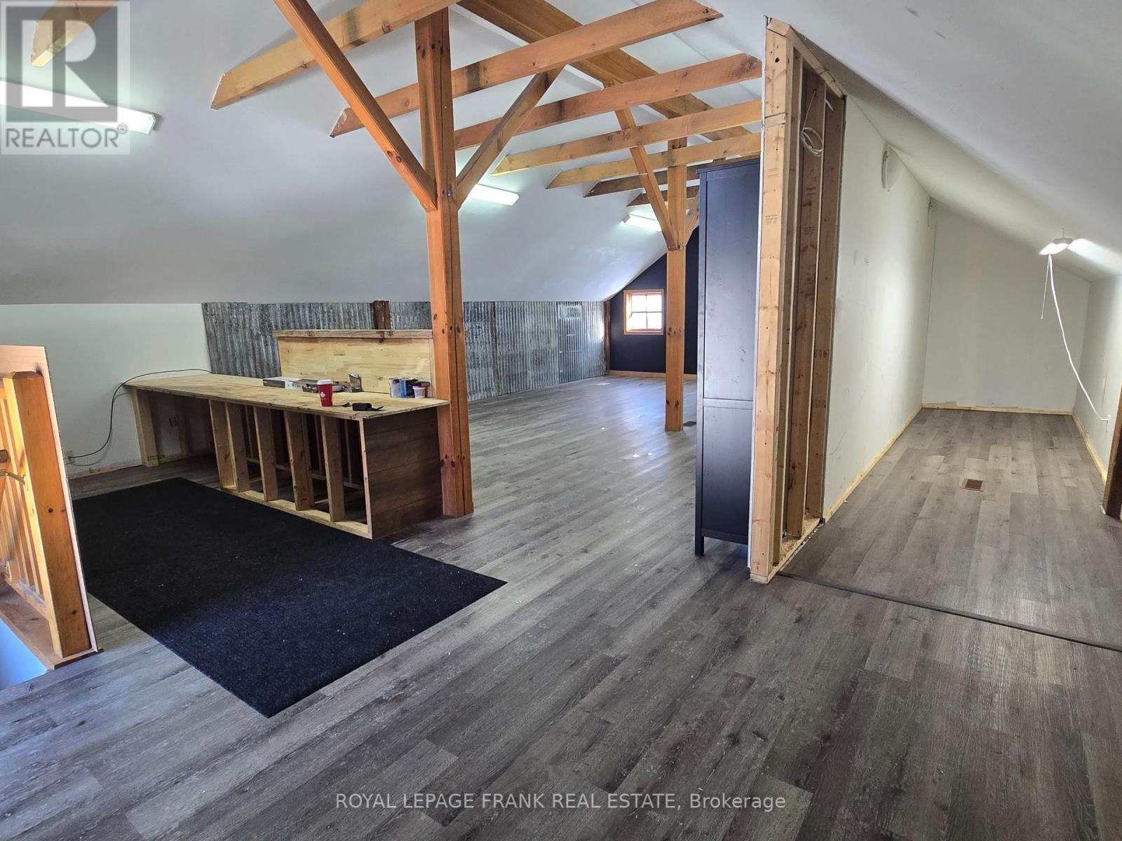 












116 KING STREET W

,
Clarington (Bowmanville),




Ontario
L1C1N5

